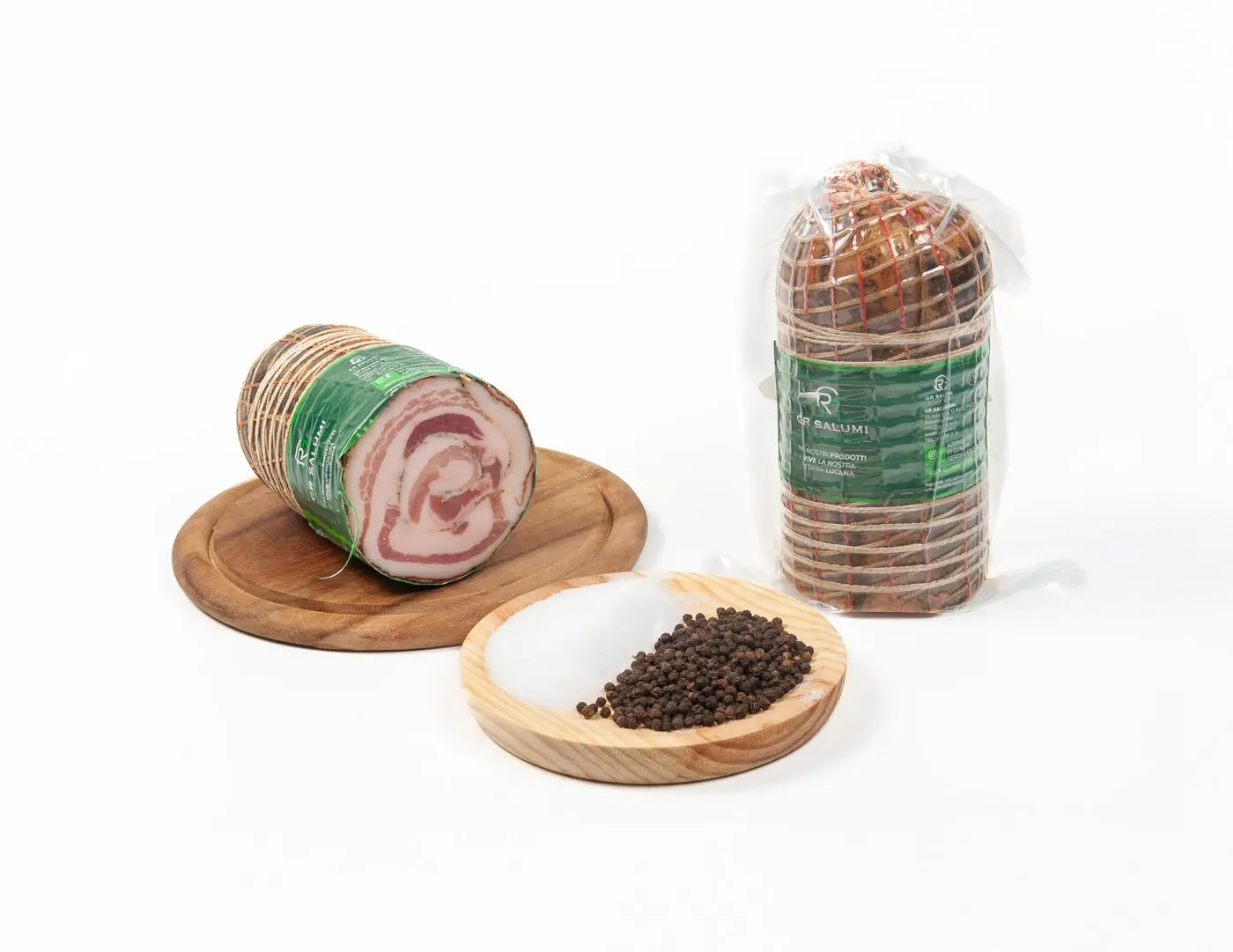 Pancetta arrotolata pepata metà s.v.
